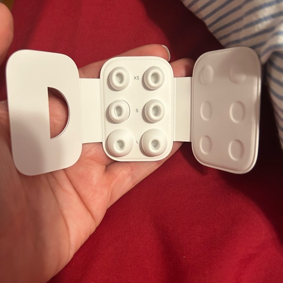 Apple AirPods Pro 1st Generation - Picture 7 of 11